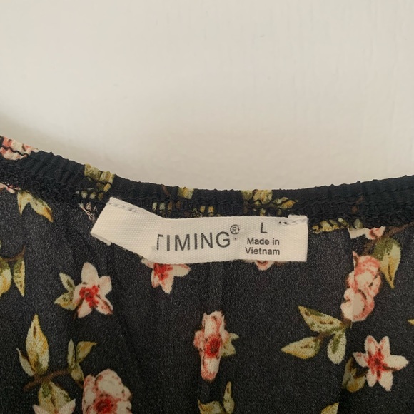 Floral Wrap Romper - Size Large - Picture 2 of 2